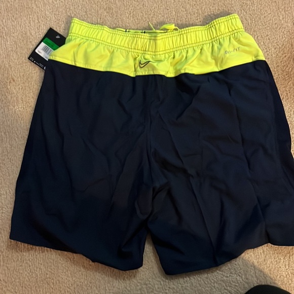 Nike Dri-Fit Volley Shorts Obsidian Men’s Large Green Navy NWT Athletic Running - Picture 2 of 4